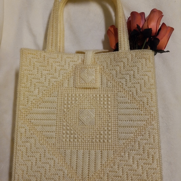 Vintage Handmade Unique Designed Cream Crochet Tote size Handbag 👜 - Picture 1 of 10